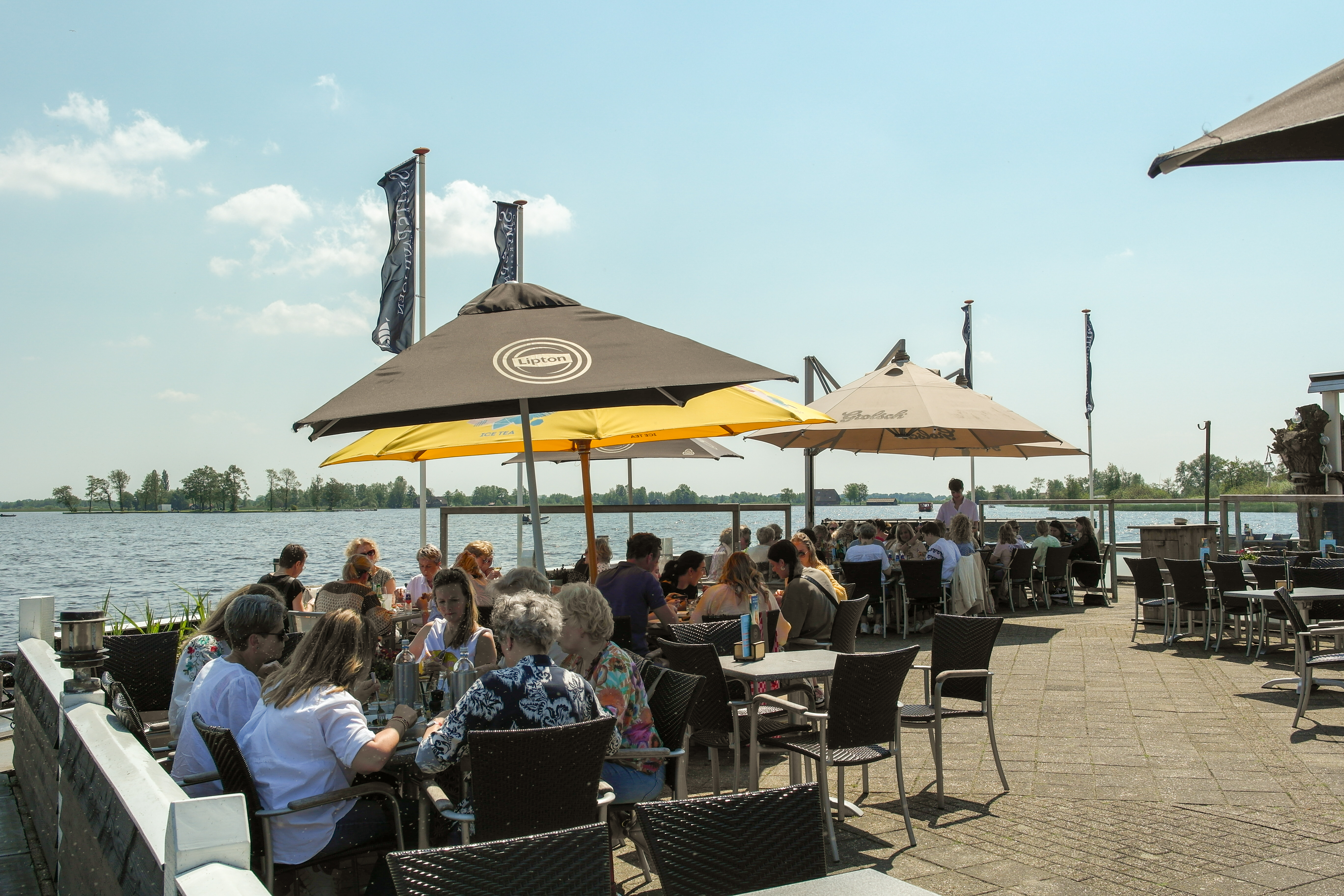 Gezellige drukte op het terras.